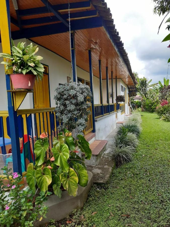 Casa Finca Villa Luz A 800 Mts Del Parque Del Cafe มอนเตเนโกร ภายนอก รูปภาพ