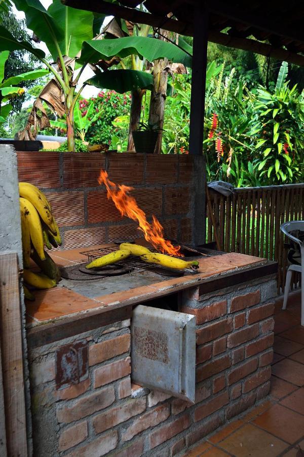 Casa Finca Villa Luz A 800 Mts Del Parque Del Cafe มอนเตเนโกร ภายนอก รูปภาพ